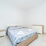 Ermes Deluxe Apartment - Lungomare - Baia Verde - Lido - By Click Salento